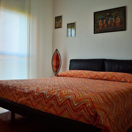 B&B A Casa Di Andrea Bologna Ruang foto